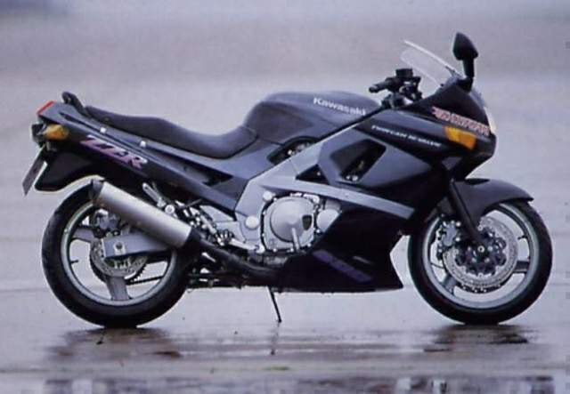 Kawasaki ZZR600 93  1.jpg